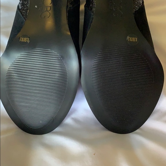 BCBG ankle suede and sequins black boots (8.5) - Picture 5 of 6